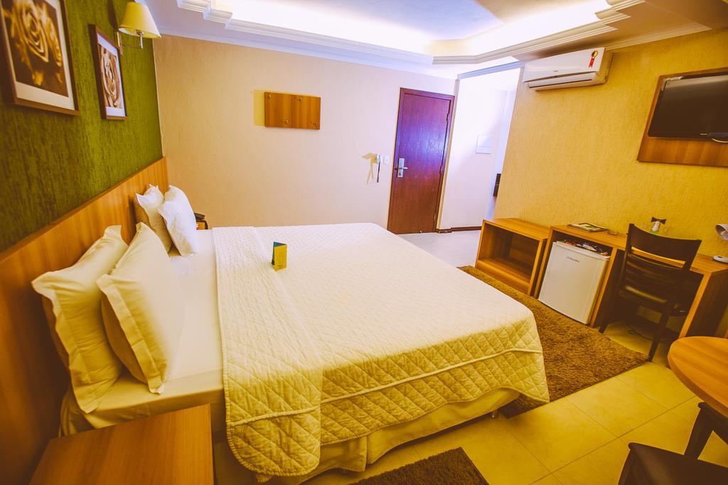 Hotel Dom Otto Веспасиано Екстериор снимка